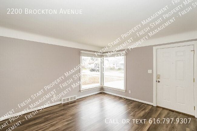 Building Photo - 2200 Brockton Ave