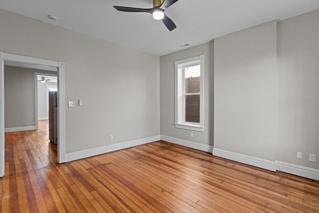 Building Photo - 3518 Iowa Ave