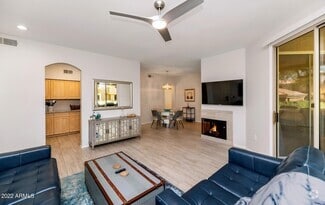 Building Photo - 1411 E Orangewood Ave