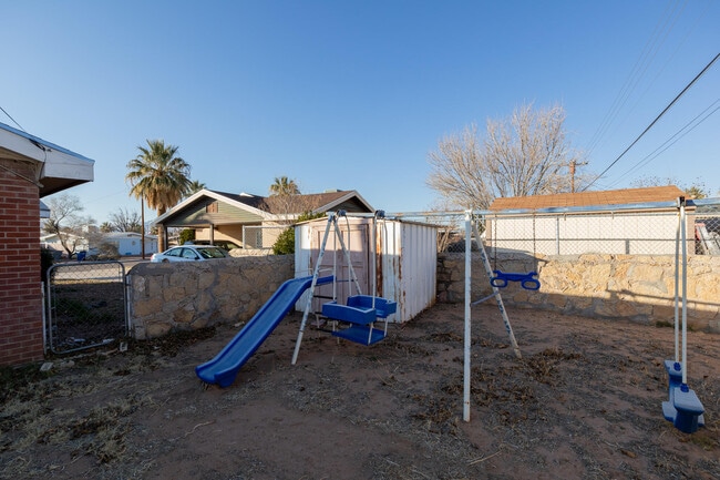 Building Photo - 1508 Nueces Way
