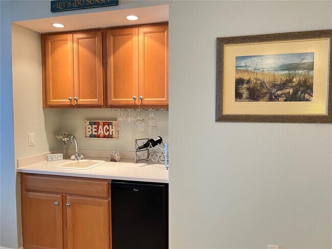 Building Photo - 3321 Sunset Key Cir