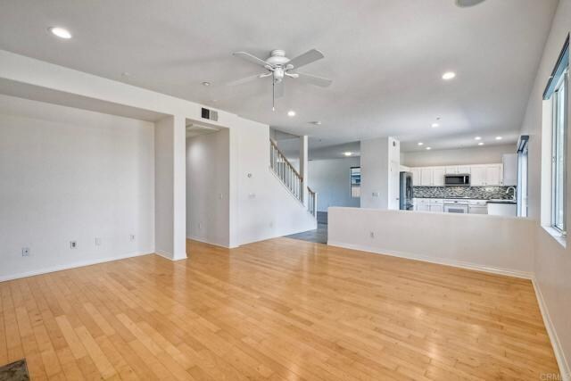 Building Photo - 5478 Alexandrine Ct