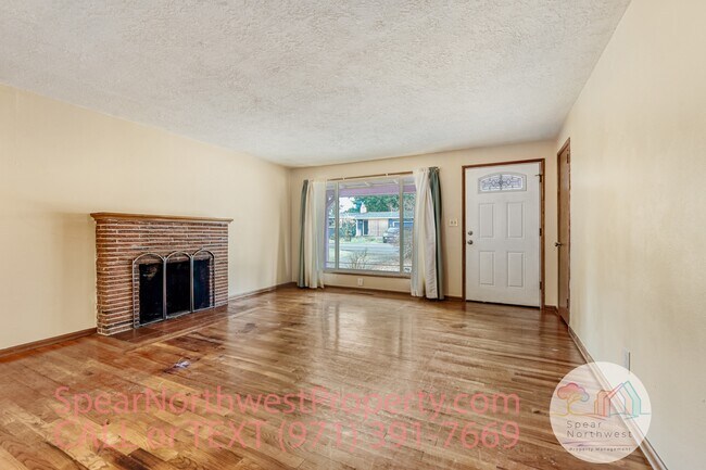 Building Photo - 9515 SE Stanley Ave