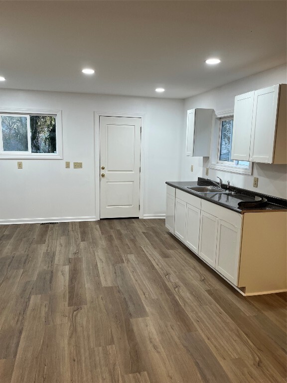 Building Photo - 254 E 30th St