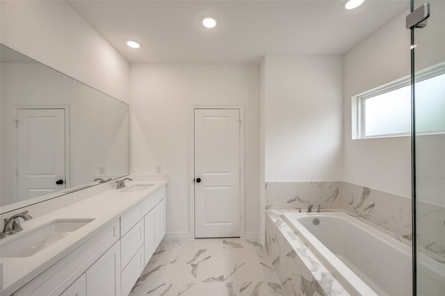 Building Photo - 3510 Talia Wood Ct