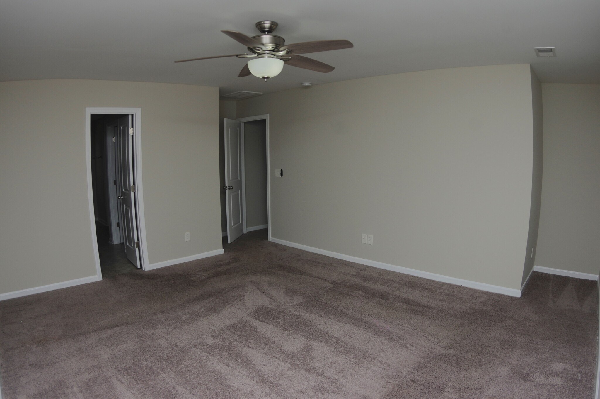 Building Photo - 129 Vermillion Dr