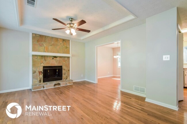 Building Photo - 2208 Lowtrail Ct