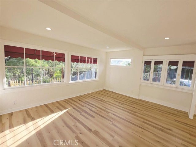 Building Photo - 533 Sturtevant Dr