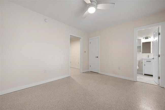 Building Photo - 308 Ohio Pl