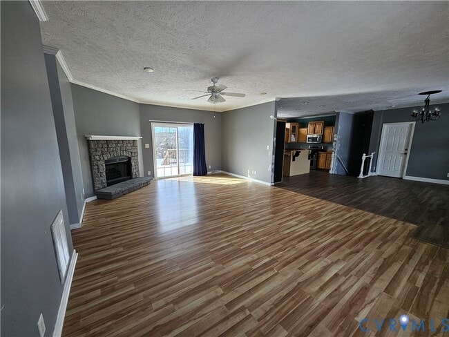 Building Photo - 5195 Lennie Rd