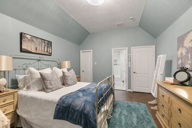 Building Photo - 2560 Costa Mesa Cir