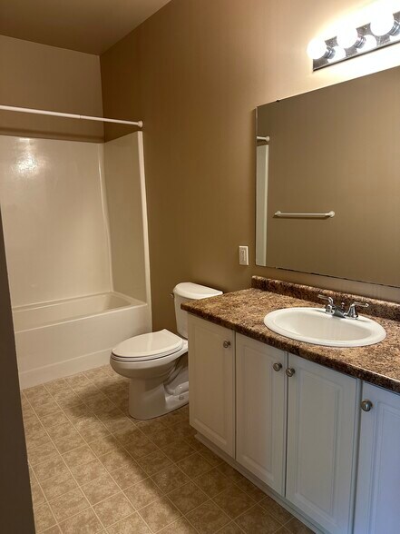 Building Photo - 415 Stockton Rdg