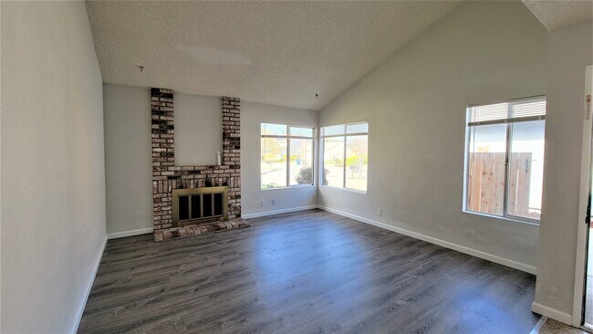 Building Photo - 4265 Nerissa Circle