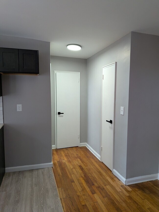 Building Photo - 1280 Clinton Ave