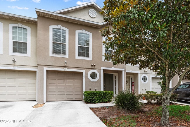 Primary Photo - 11871 Lake Bend Cir