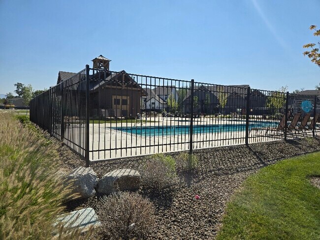 Building Photo - 5630 W Polecat Dr