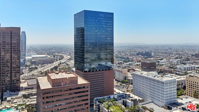 Building Photo - 1100 Wilshire Blvd