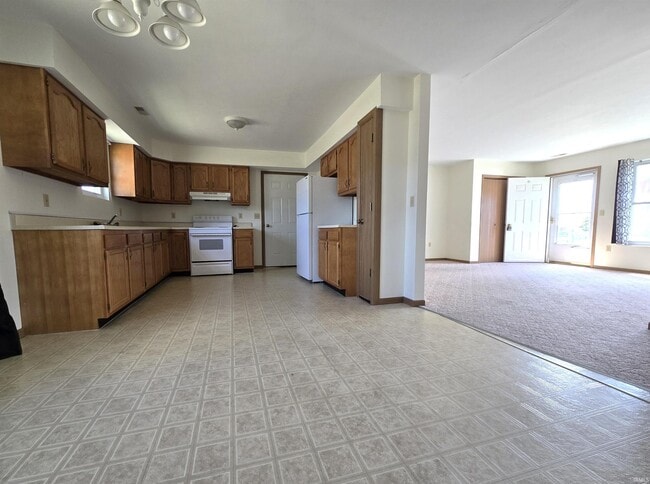 Building Photo - 105 Marcus Dr