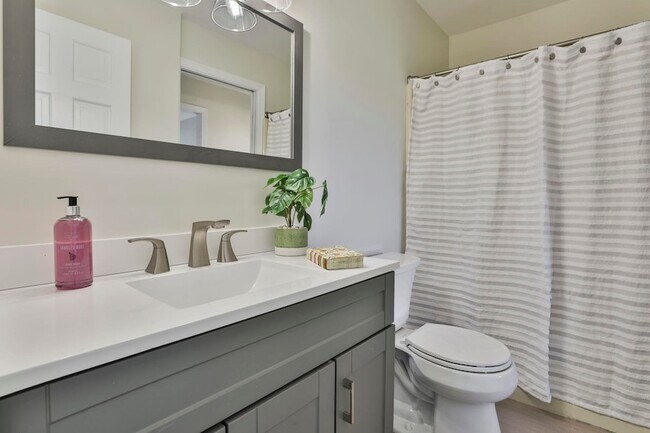 Building Photo - 6 Veterans Rd