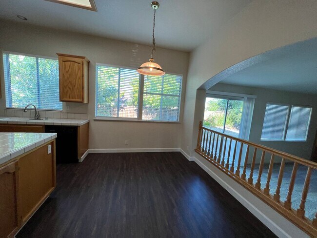Building Photo - 1017 Halidon Way