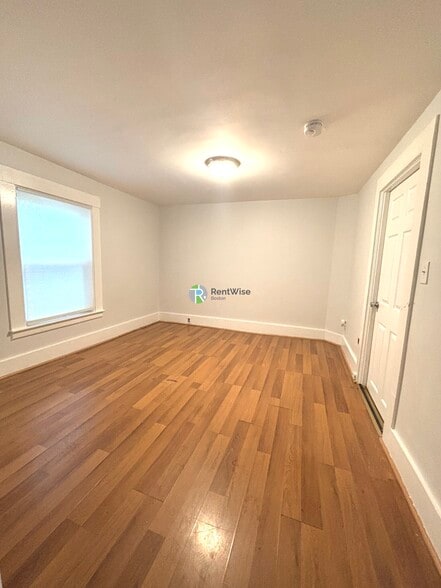 Building Photo - 1 Boline Pl