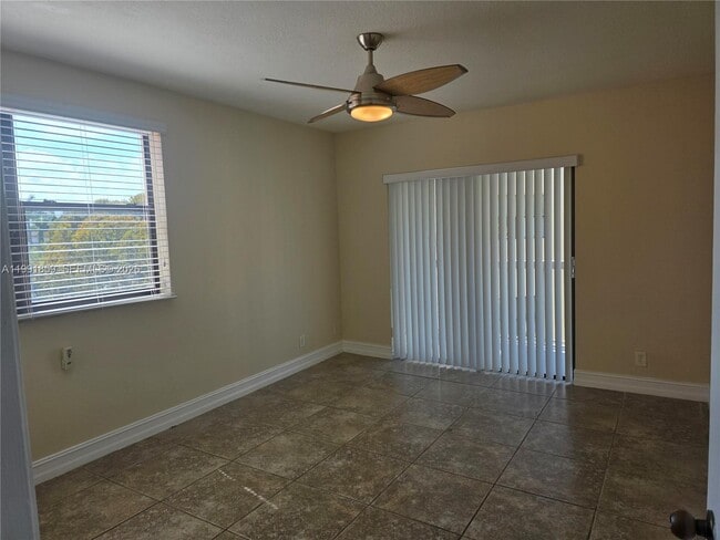 Building Photo - 8100 Geneva Ct