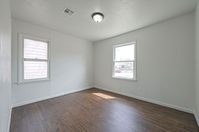 Building Photo - 727 NW 97th St