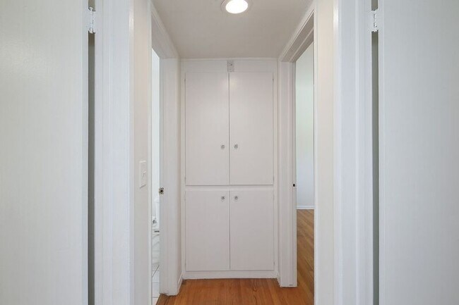 Building Photo - 279 Starlight Crest Dr