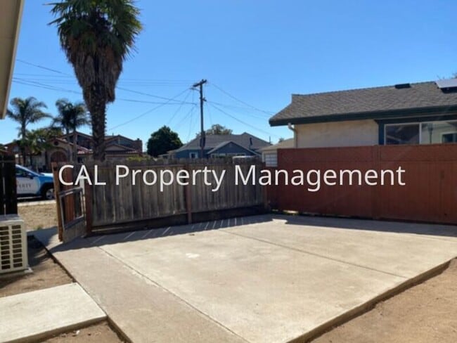 Building Photo - 1 Bed/1 Bath in Soledad, CA!