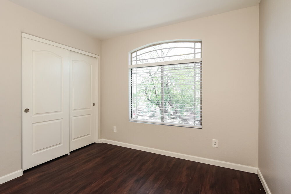 Building Photo - 6728 N 130th Ave