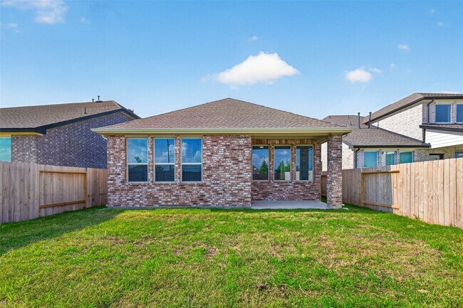 Building Photo - 23639 Red Rowan Ln