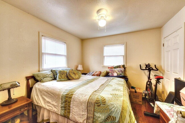 Building Photo - Unbeatable Location – Walk to the Guadalup...