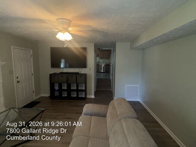Building Photo - 7800 Gallant Ridge Dr
