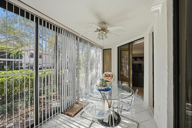 Building Photo - 5187 Europa Dr