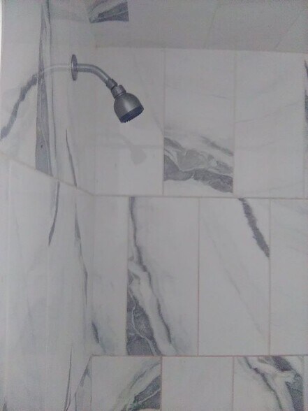 Building Photo - 325 Pershing Ave