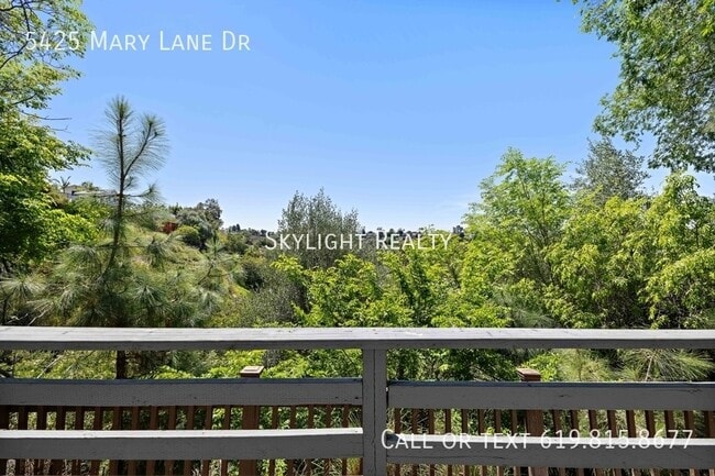 Building Photo - 5425 Mary Ln Dr