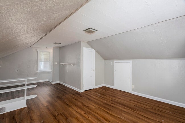 Building Photo - 10724 McKinney St