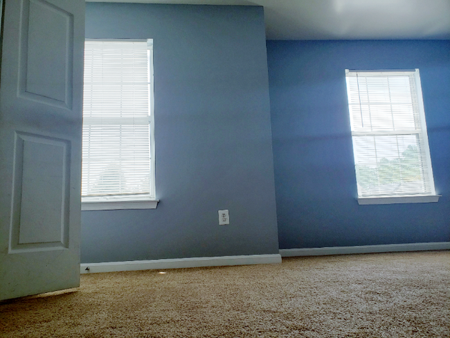 Building Photo - Charming Upper Marlboro Home: 3 Beds, 2.5 ...