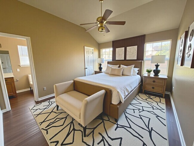 Building Photo - 4607 Shumard Dr
