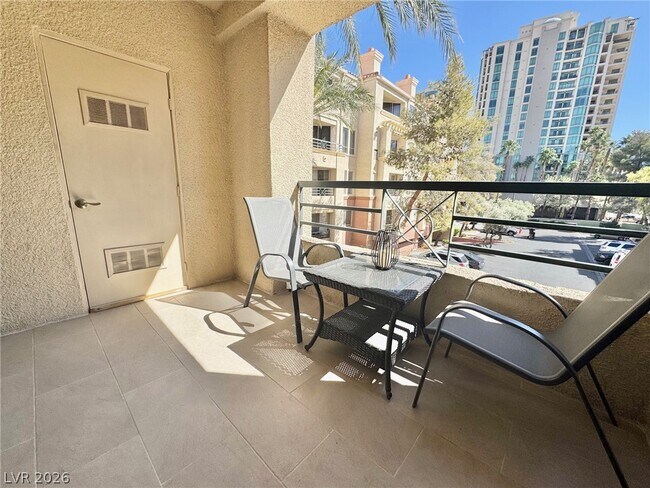 Building Photo - 260 E Flamingo Rd