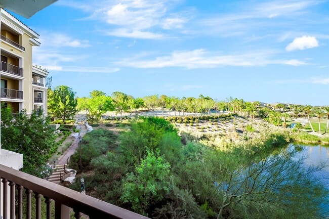 Building Photo - Lakefront Resort Living with Stunning Views in Lake Las Vegas!