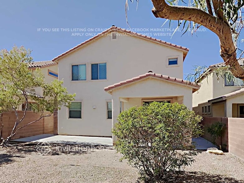 Building Photo - 10536 Bella Camrosa Dr