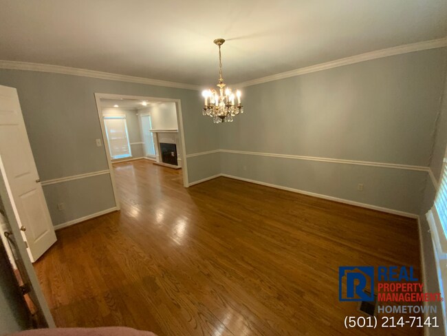Building Photo - 711 Shea Dr