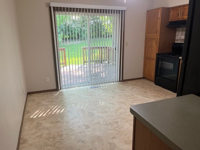 Building Photo - 211 Brookwood Dr