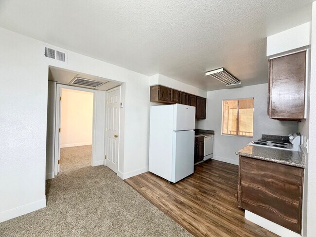 Building Photo - Las Vegas Guard-Gated Condo for Rent | Bella Vita Community | 1 Bedroom Upstairs Unit