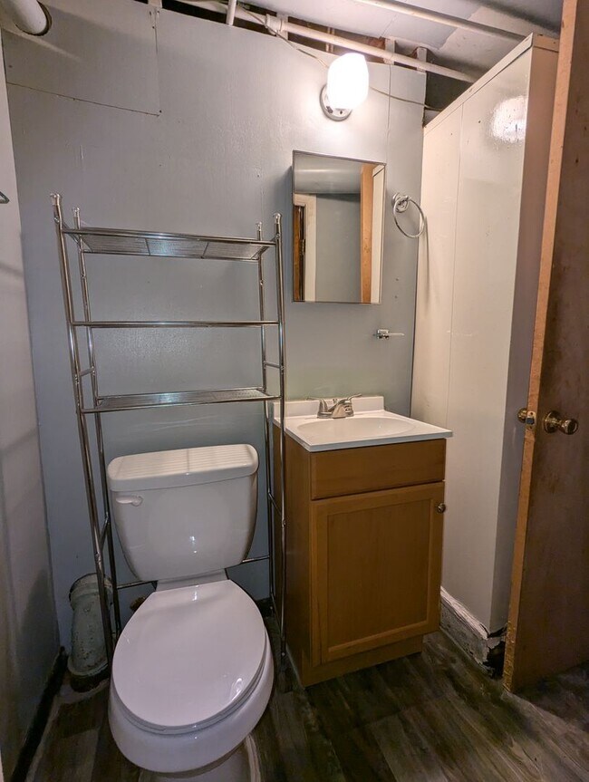 Building Photo - 507 Orchard Dr