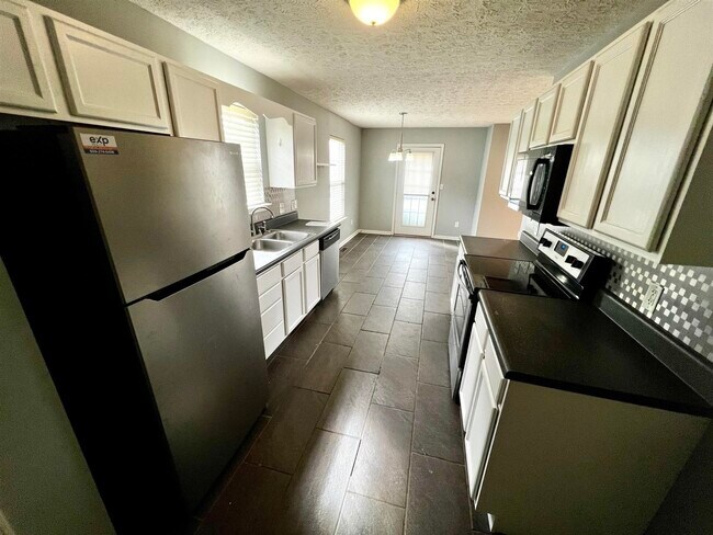 Building Photo - 342 Turkey Run Dr