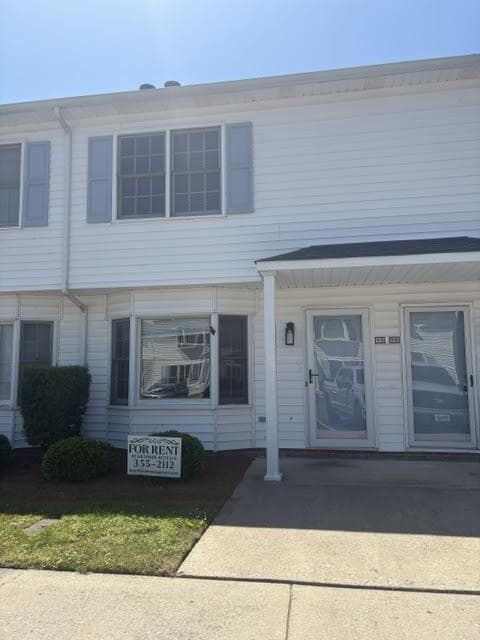 Building Photo - 352 Haven Dr