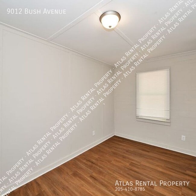 Building Photo - 9012 Bush Ave