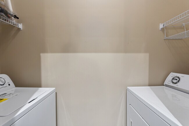 Building Photo - 870 Inman Vlg Pkwy NE